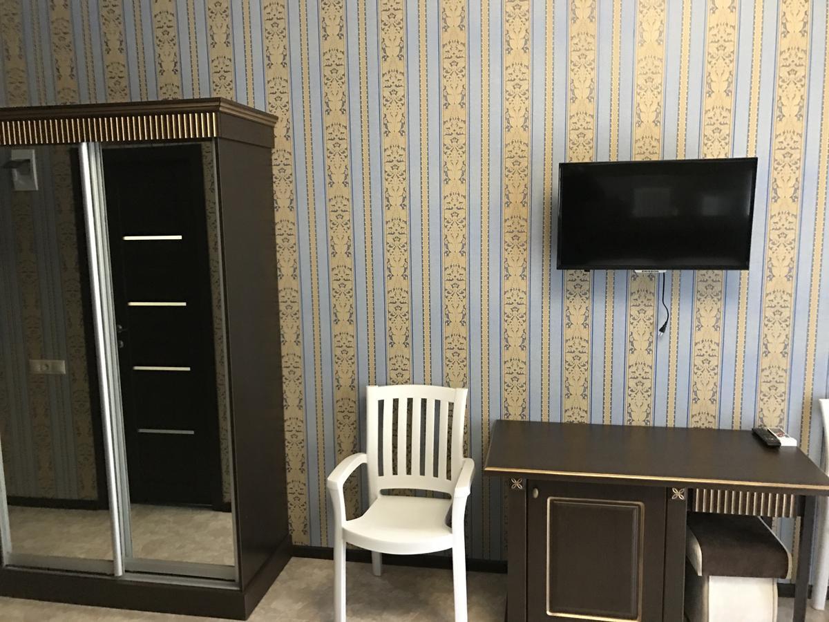 Hotel Danelyan Пицунда Екстериор снимка